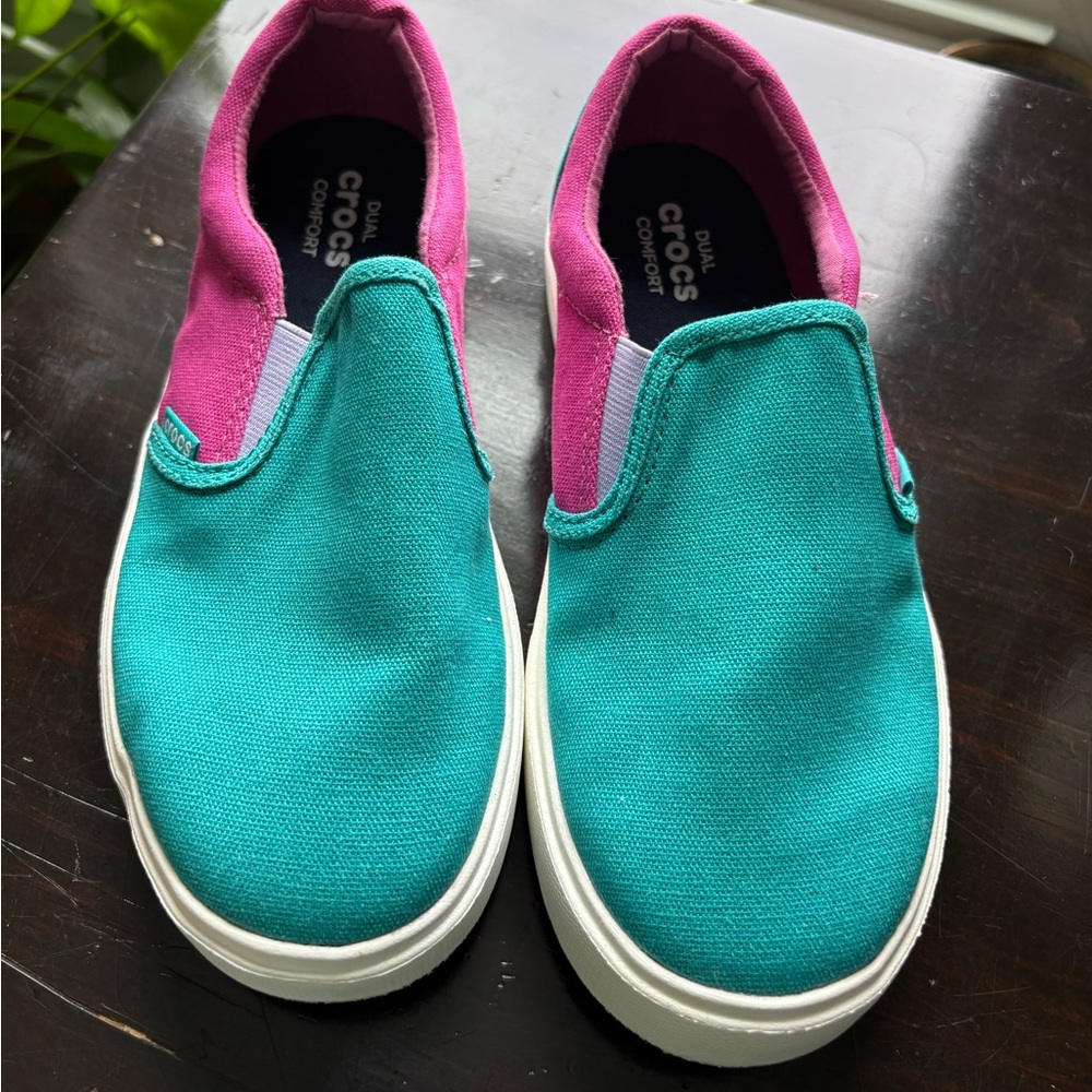 Croc slip on shoes